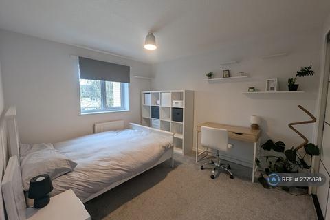 undefined, Tuxford Close, Crawley, RH10