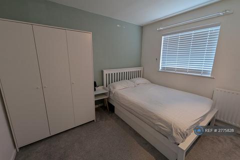 undefined, Tuxford Close, Crawley, RH10
