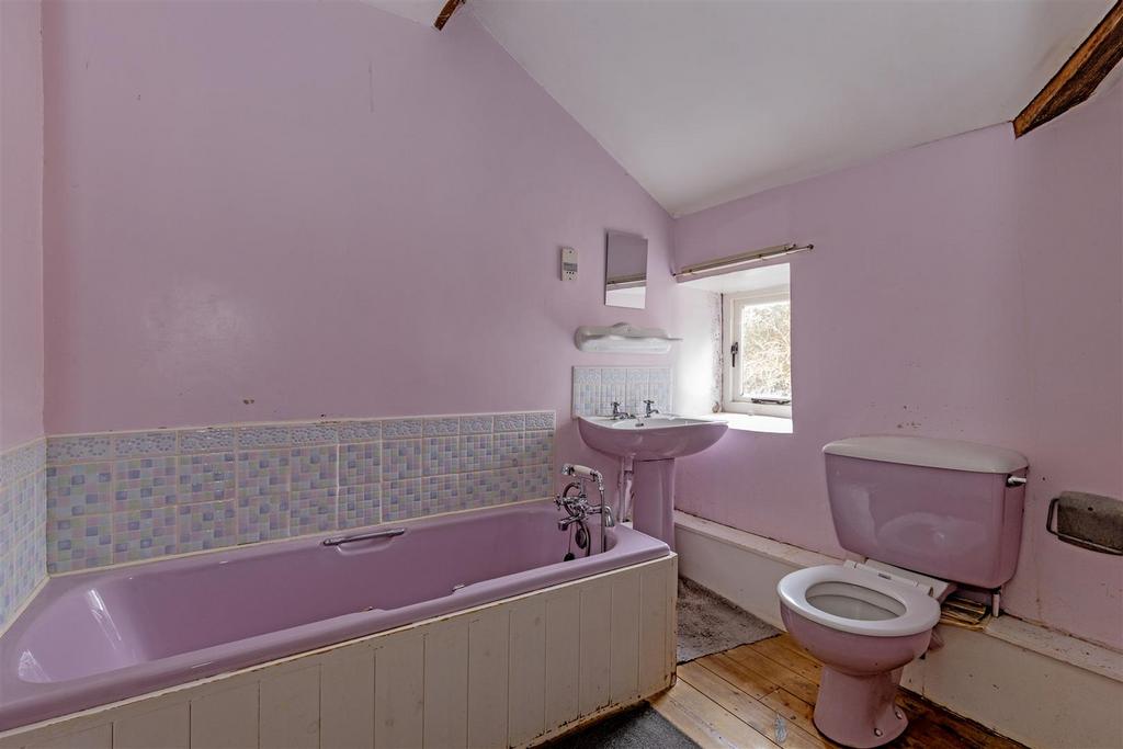 Bathroom-1.jpg