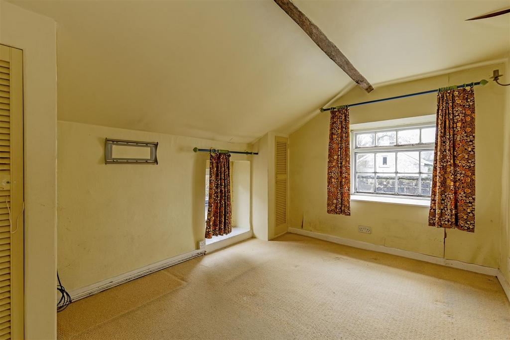 Bedroom 2-1.jpg