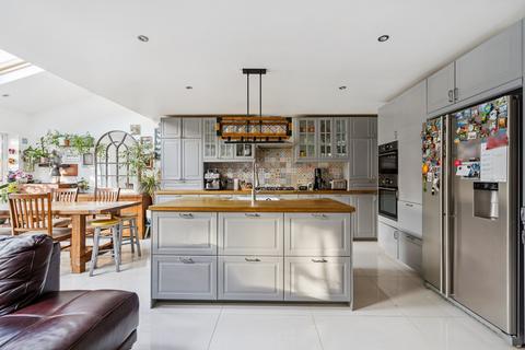 4 bedroom semi-detached house for sale, Watford Road, Croxley Green, Rickmansworth, WD3