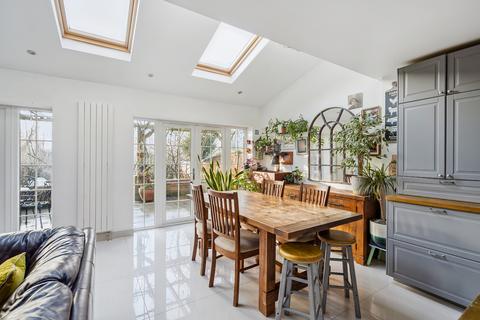 4 bedroom semi-detached house for sale, Watford Road, Croxley Green, Rickmansworth, WD3