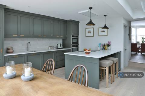 4 bedroom terraced house to rent, Foskett Road, London, SW6