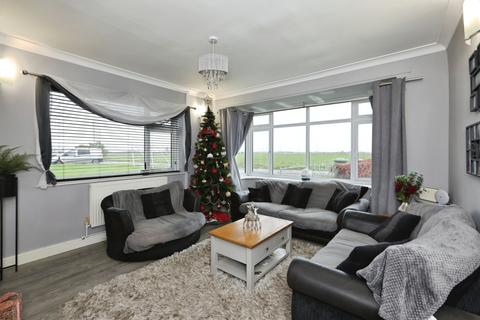 undefined, Owston Ferry, Doncaster, DN9