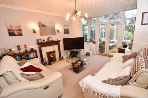 4 bedroom detached house for sale, Cranford Road, Flixton, M41