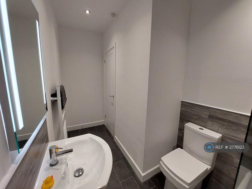 Upstairs Bathroom