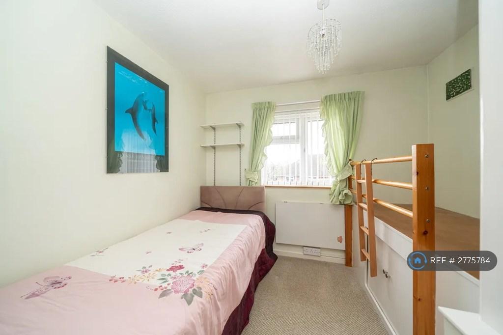 Small Bedroom