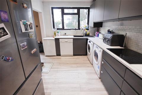 2 bedroom bungalow for sale, The Grove, Brentwood, CM14