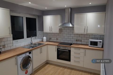 3 bedroom flat to rent, Marlborough Grange, Leeds, LS1