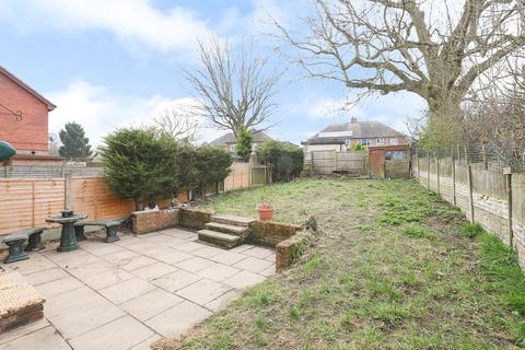 3 bedroom semi-detached house for sale, Fernwood Close, Chesterfield S41