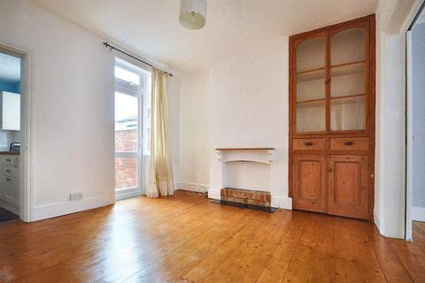 2 bedroom terraced house to rent, Adnitt Road, Abington