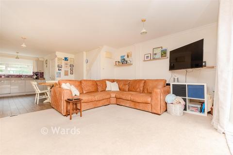 3 bedroom semi-detached house for sale, Saddlers Park, Eynsford DA4