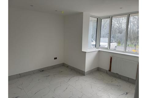 4 bedroom detached house for sale, Warden Road, Sheerness, ME12