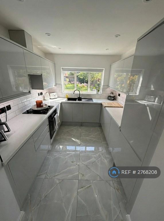 Kitchen 1