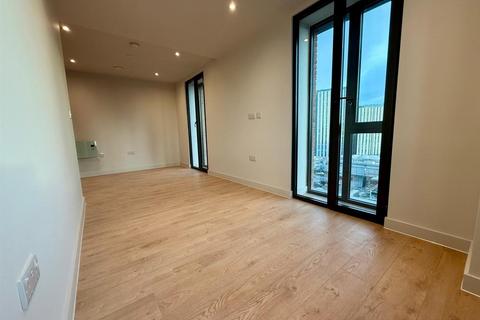 1 bedroom apartment to rent, Waterhouse Gardens, Manchester