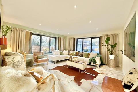 4 bedroom detached house for sale, Humphreys Bridge, Christchurch BH23