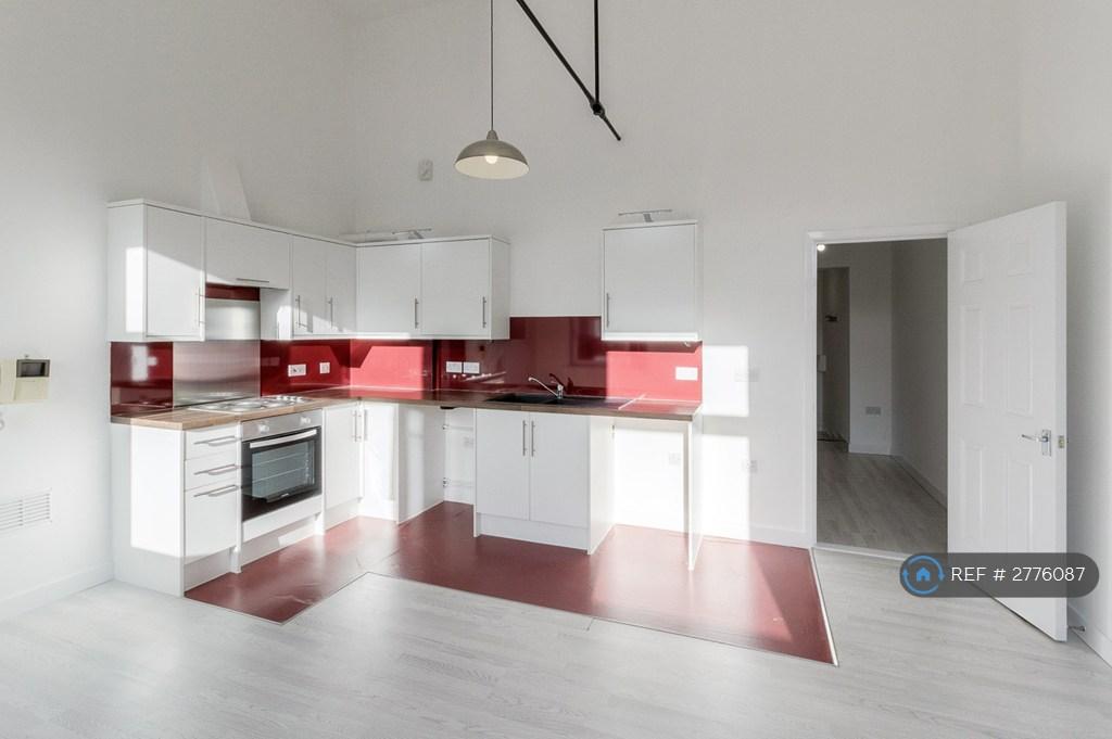 (5) Kitchen Sitting Room 2