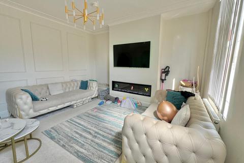 undefined, Ashton Avenue, Leeds, West Yorkshire, LS8