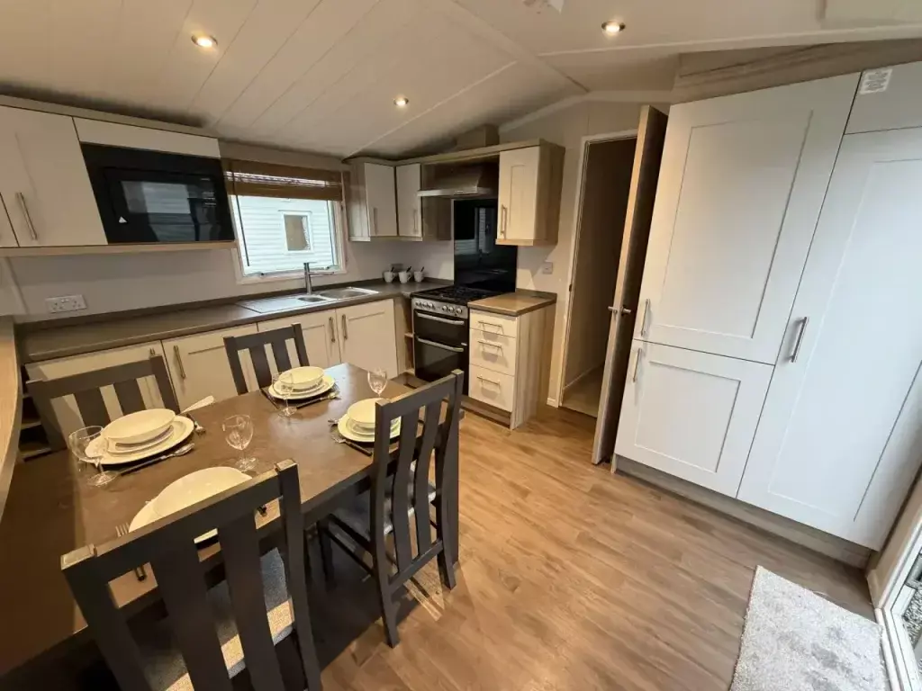 Img 0050 2048x1536.jpg