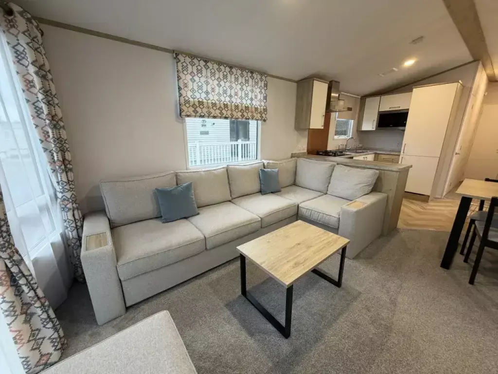 Img 0029 2048x1536.jpg