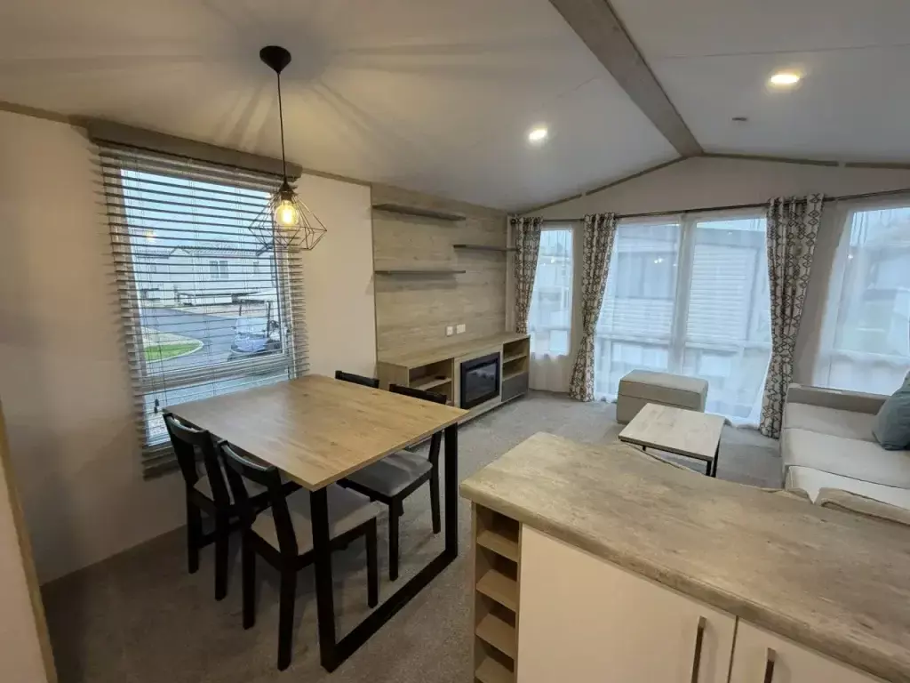 Img 0028 2048x1536.jpg