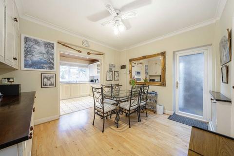 undefined, The Avenue, Sunbury-On-Thames TW16
