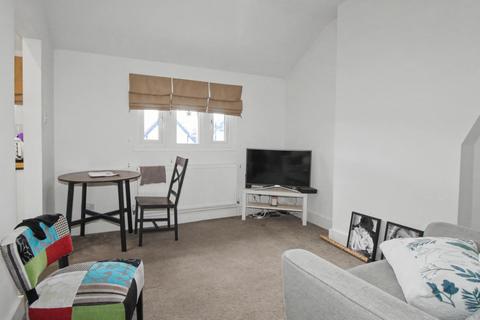 undefined, Walton Road, East Molesey KT8