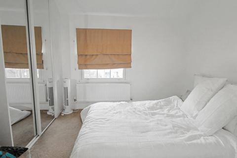 undefined, Walton Road, East Molesey KT8