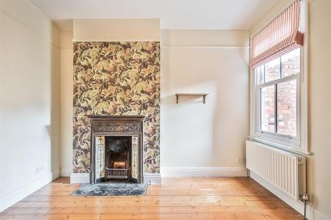 2 bedroom flat for sale, Temple Road, London NW2