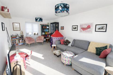 3 bedroom detached house for sale, Arlesey Road, Henlow, SG16
