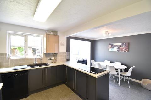 5 bedroom detached house for sale, Chippendayle Drive, Harrietsham, ME17