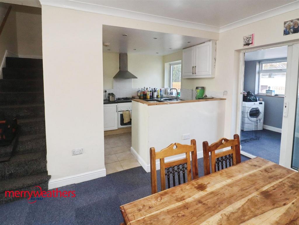 Dining kitchen