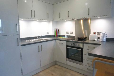 2 bedroom flat to rent, Stoddart Way, Canonmills, Edinburgh