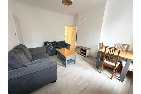 2 bedroom apartment to rent, Oxford Road, London, NW6