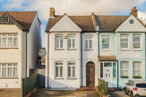 undefined, London Road, Isleworth TW7