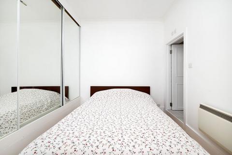 1 bedroom flat to rent, Queens Gate Gardens, South Kensington, SW7