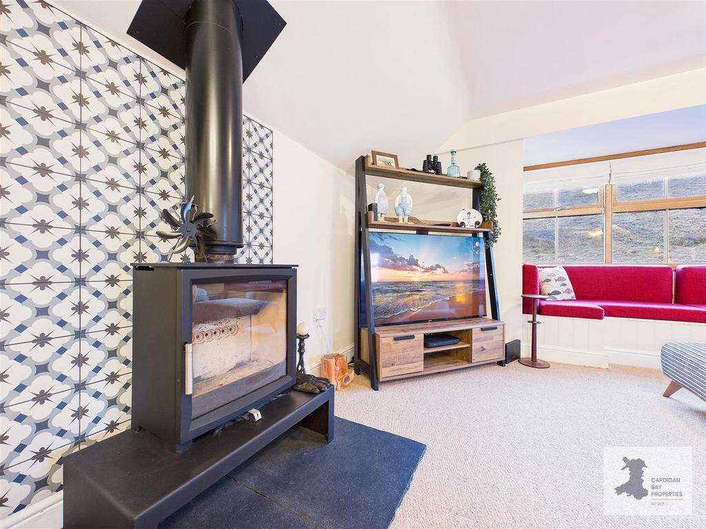 Lounge wood burning stove