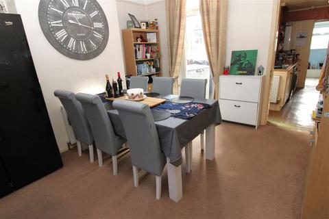 3 bedroom terraced house for sale, Stanhope Road, Littlehampton