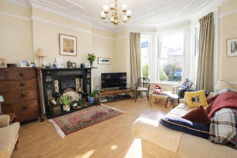 undefined, Park Road, Wallington SM6