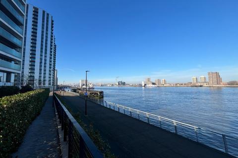 undefined, Duke of Wellington Avenue, London SE18