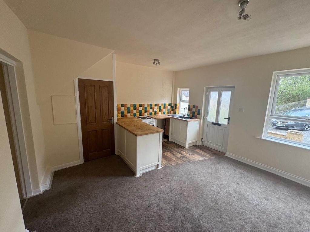 Livingarea2.jpg