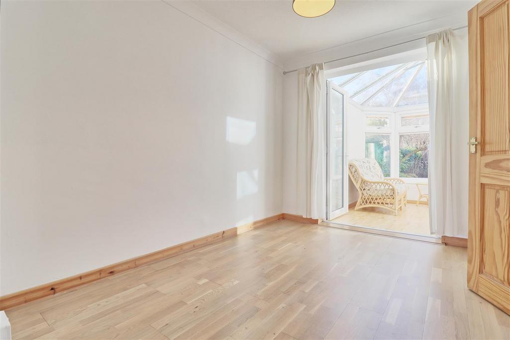 Dining Room.jpg