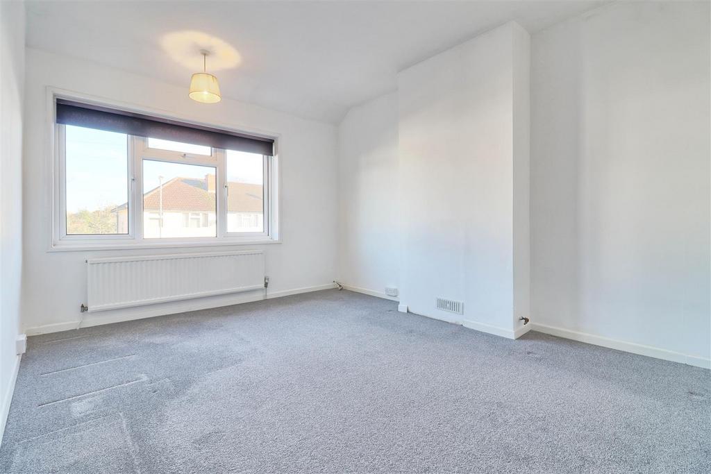 Bedroom 1.jpg