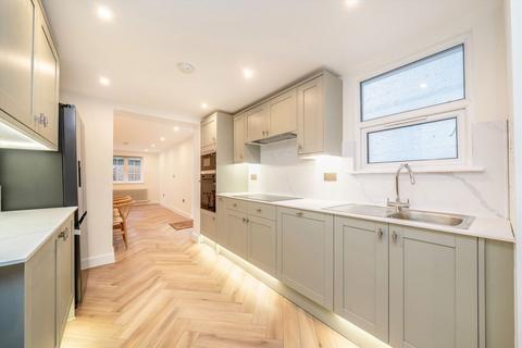 2 bedroom flat for sale, Uxbridge Road, London W12