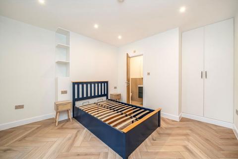 2 bedroom flat for sale, Uxbridge Road, London W12