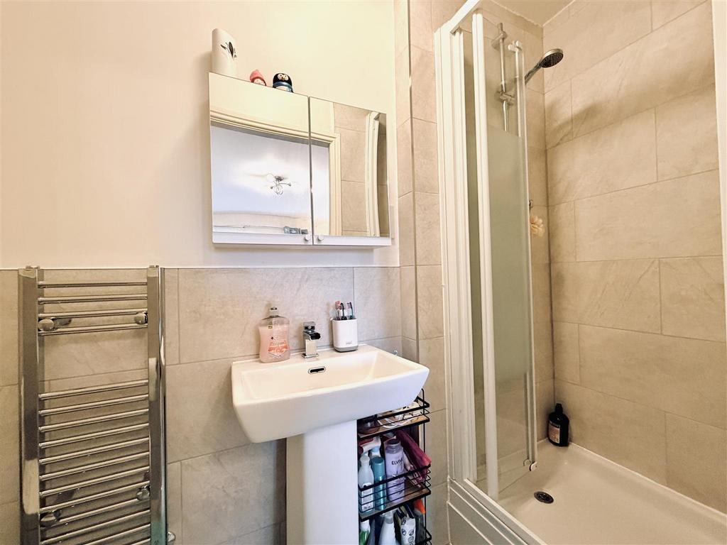 Bedroom 1 En Suite