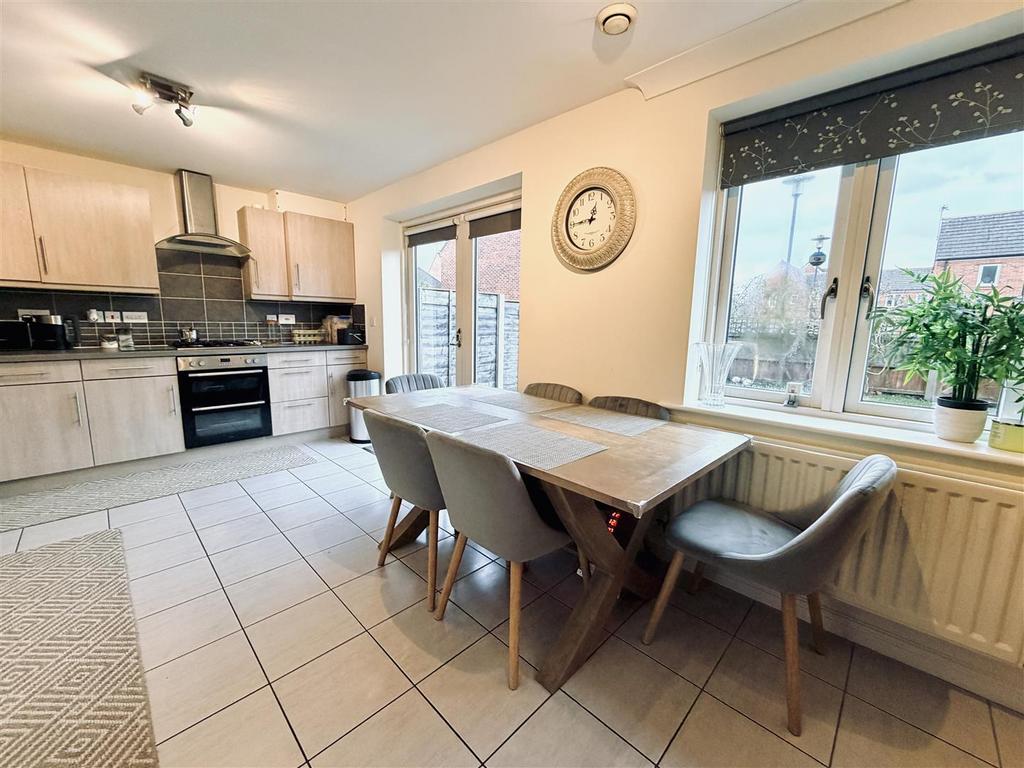 Dining Kitchen