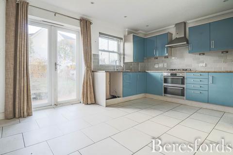 3 bedroom end of terrace house for sale, Snowberry Road, Dunmow, CM6