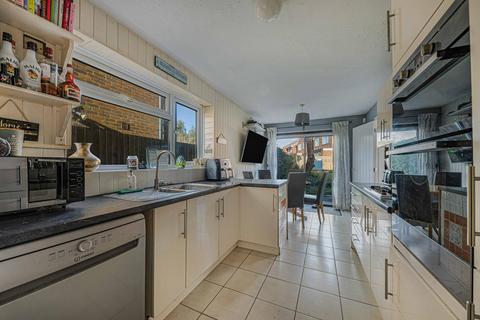 undefined, Sutherland Avenue, Biggin Hill TN16