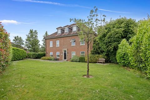 undefined, Ashburnham Drive, Cuckfield, Haywards Heath, RH17 5GG